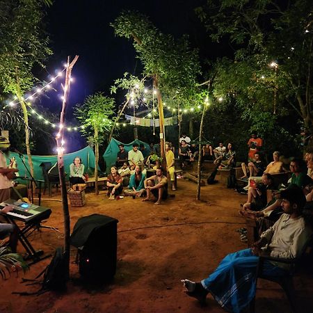 Nebula Nest Cafe & Hostel Auroville Esterno foto