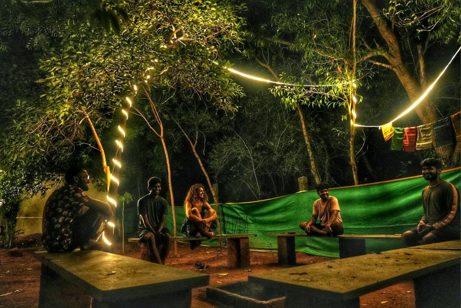 Nebula Nest Cafe & Hostel Auroville Esterno foto